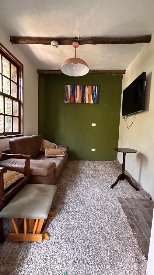 Campus Residencias Bed and Breakfast Quito Exteriör bild