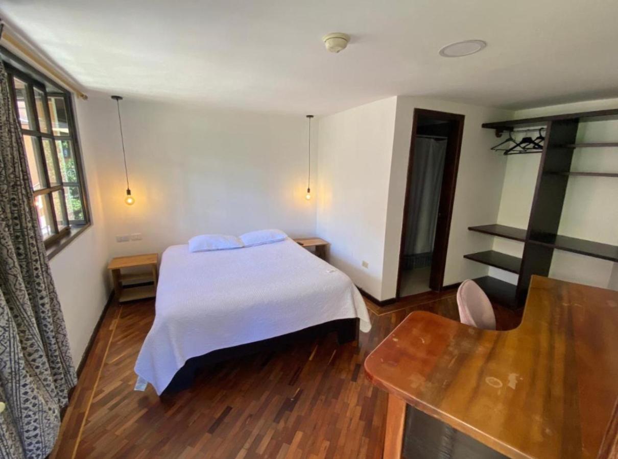 Campus Residencias Bed and Breakfast Quito Exteriör bild